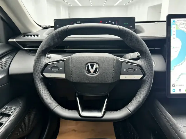Changan Eado — Фото автомобиля 12