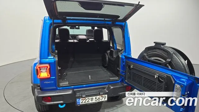 Jeep Wrangler JL — Фото автомобиля 20