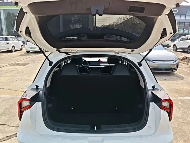 Geely Geometry E Firefly — Фото автомобиля 18