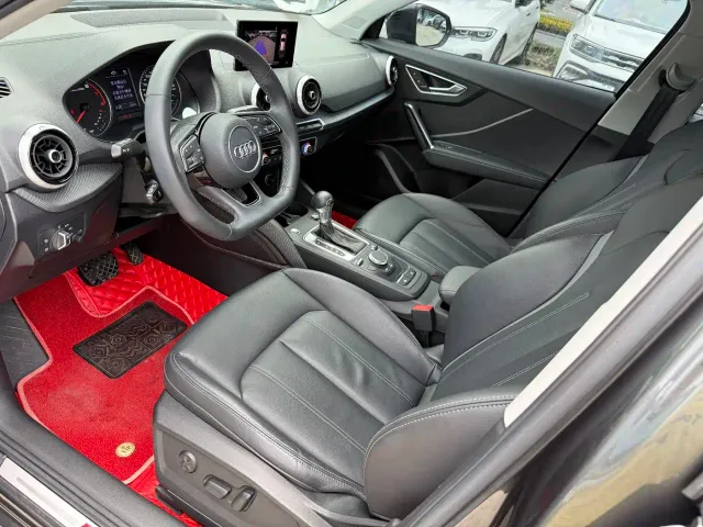 Audi Q2L — Фото автомобиля 4