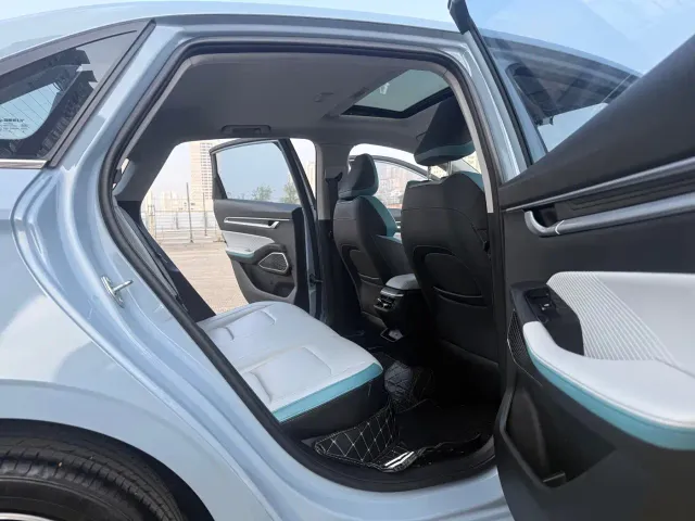 Geely Emgrand — Фото автомобиля 15