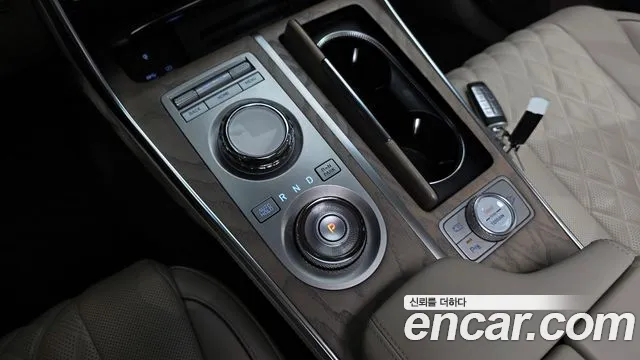 Genesis GV80 — Фото автомобиля 12