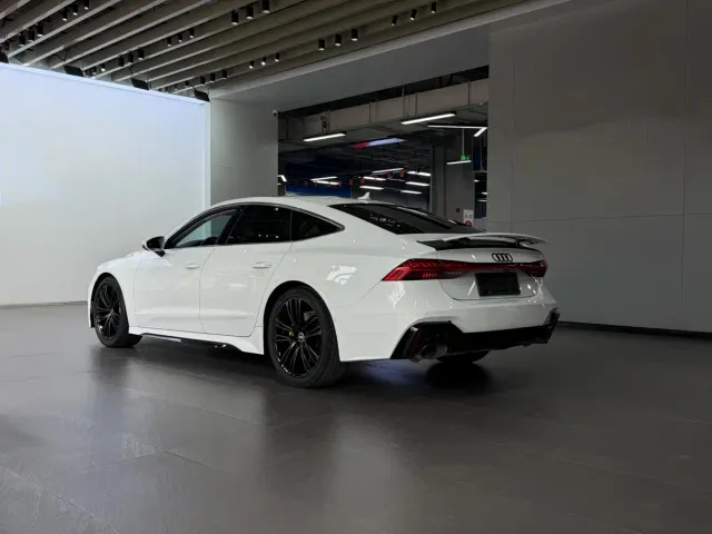 Audi A7 — Фото автомобиля 22