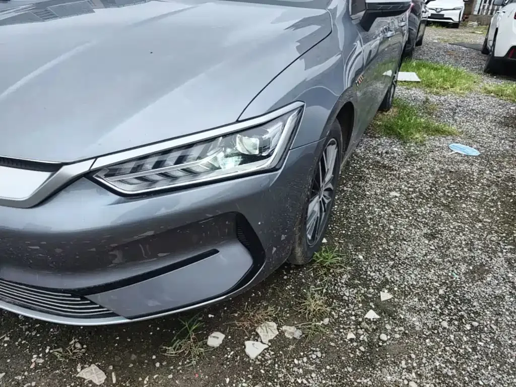 BYD Qin PLUS 2021 EV 500KM Luxury Model — Фото автомобиля 23