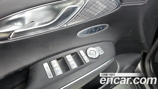 Genesis GV70 Electrified GV70 — Фото автомобиля 28