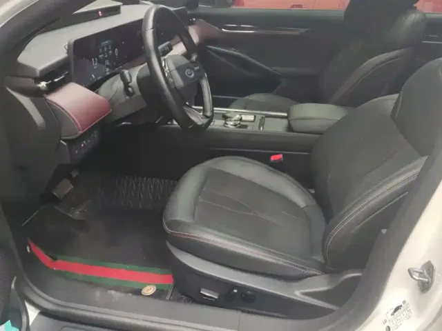 Ford Mondeo — Фото автомобиля 9