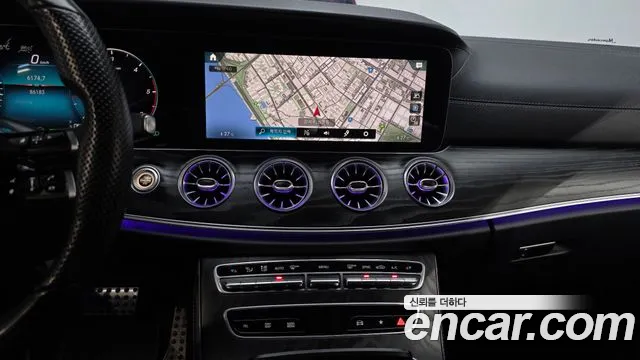 Mercedes-Benz CLS-Class — Фото автомобиля 14