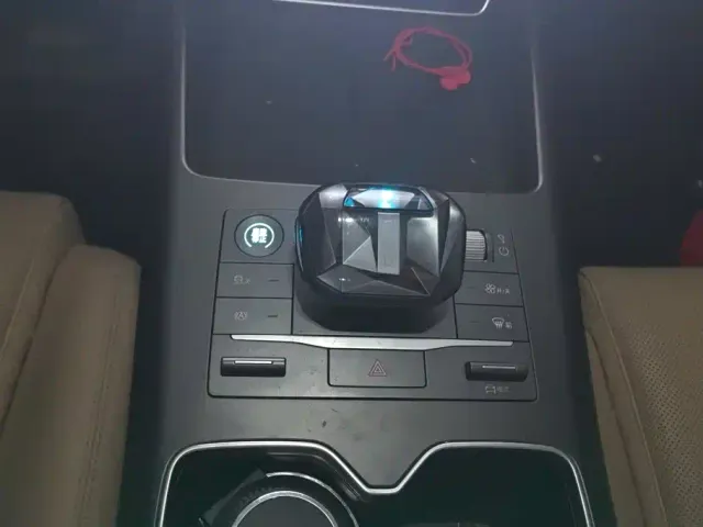 BYD Song Pro — Фото автомобиля 16
