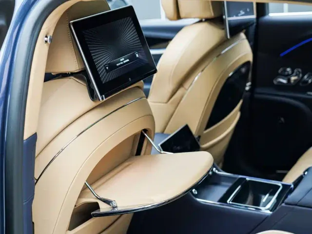 Bentley Flying Spur — Фото автомобиля 16
