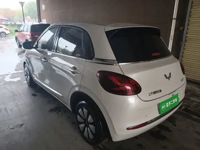 Wuling Bingo — Фото автомобиля 4