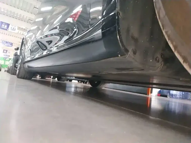 Tesla Model 3 — Фото автомобиля 20