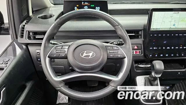 Hyundai Staria Staria 4WD Tourer 9 мест — Фото автомобиля 13