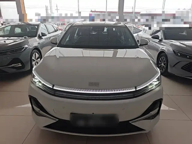 Geely Galaxy A7 — Фото автомобиля 2