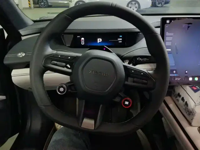 Xiaomi SU7 — Фото автомобиля 15