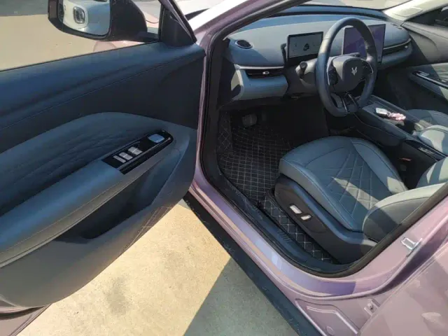 Arcfox T1 — Фото автомобиля 15