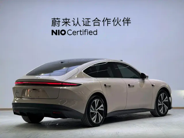 Nio ET5 — Фото автомобиля 6