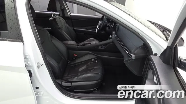 Hyundai AVANTE Avante (CN7) — Фото автомобиля 12
