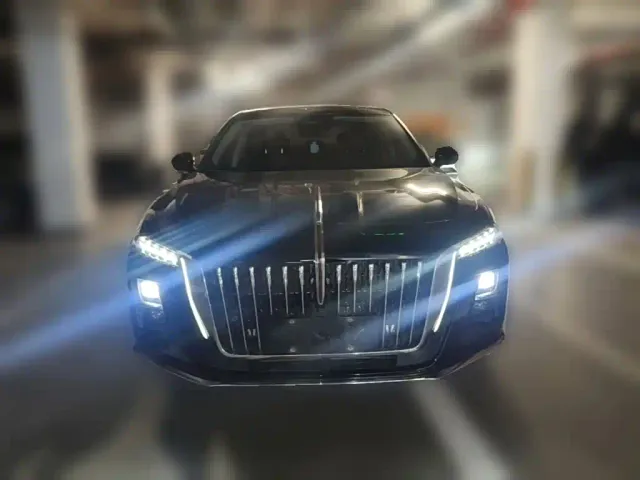 Hongqi H5 — Фото автомобиля 4