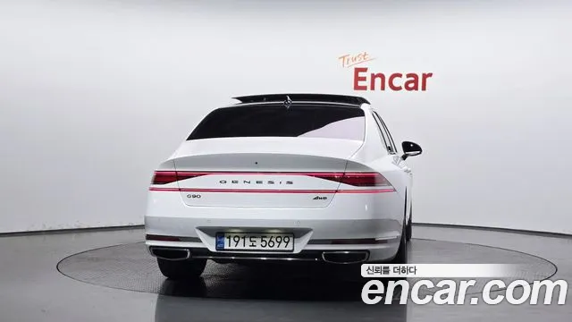Genesis G90 Бензин 3.5 турбо AWD — Фото автомобиля 3