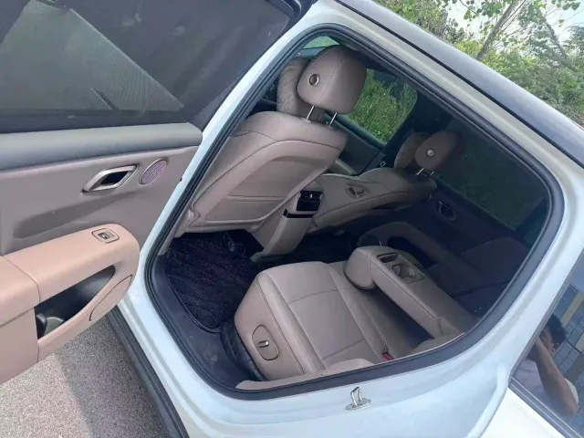 Li Auto i6 — Фото автомобиля 13