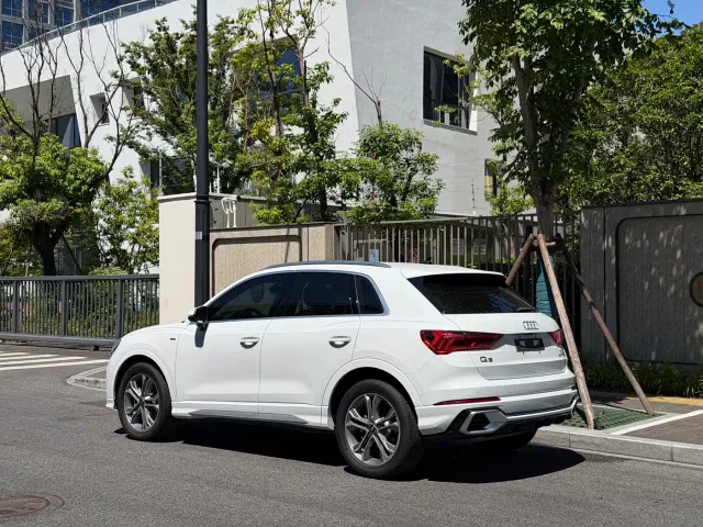Audi Q3 — Фото автомобиля 6