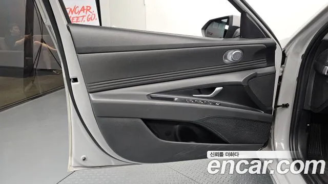 Hyundai AVANTE — Фото автомобиля 23