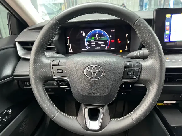 Toyota Camry — Фото автомобиля 10