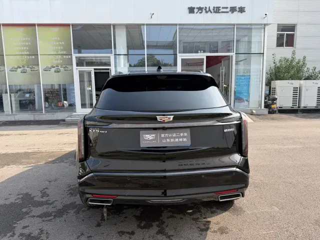 Cadillac XT5 — Фото автомобиля 14