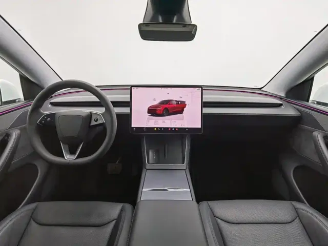 Tesla Model Y — Фото автомобиля 5
