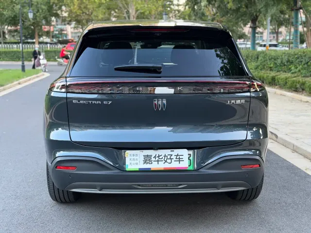 Buick Zhijing E7 — Фото автомобиля 9