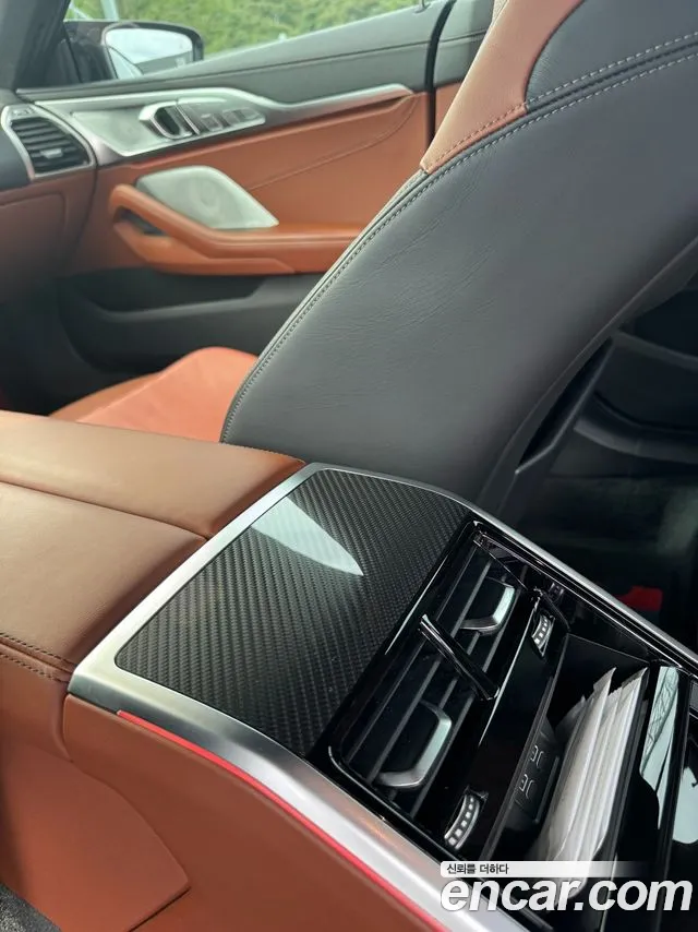 BMW 8 Series G15 — Фото автомобиля 13