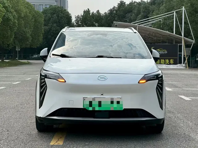GAC Aion Y — Фото автомобиля 2
