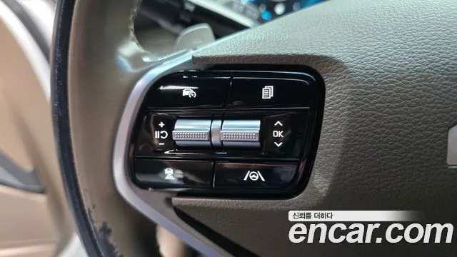 Kia K8 Hybrid — Фото автомобиля 23