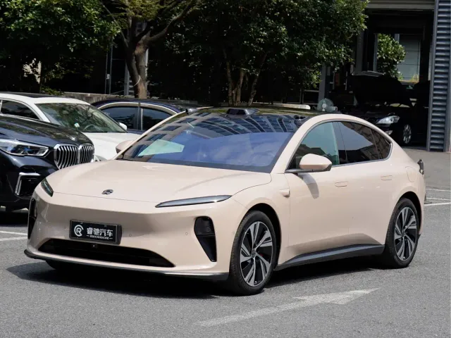 Фотография автомобиля — Nio ET5