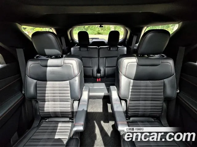 Ford Explorer Generation 6 — Фото автомобиля 11