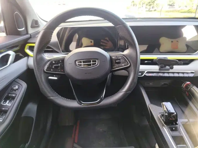 Geely Binyue — Фото автомобиля 11