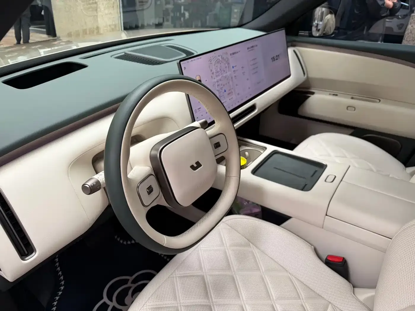Li Auto Li Xiang L9 2026 Base Model — Фото автомобиля 10