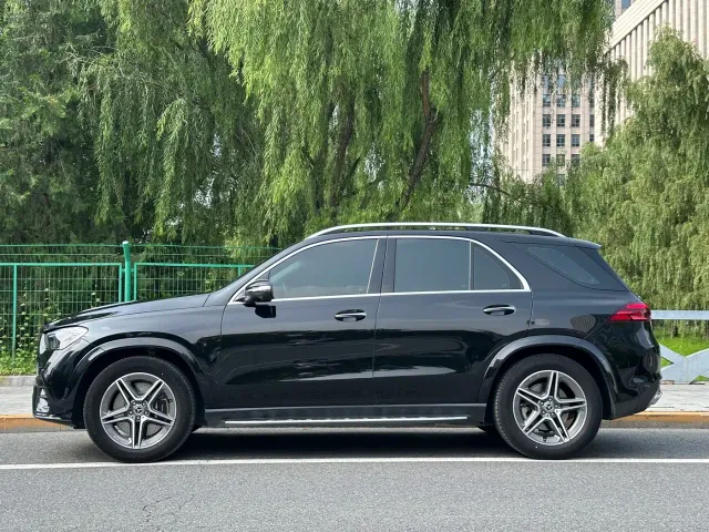 Mercedes-Benz GLE-Class — Фото автомобиля 18