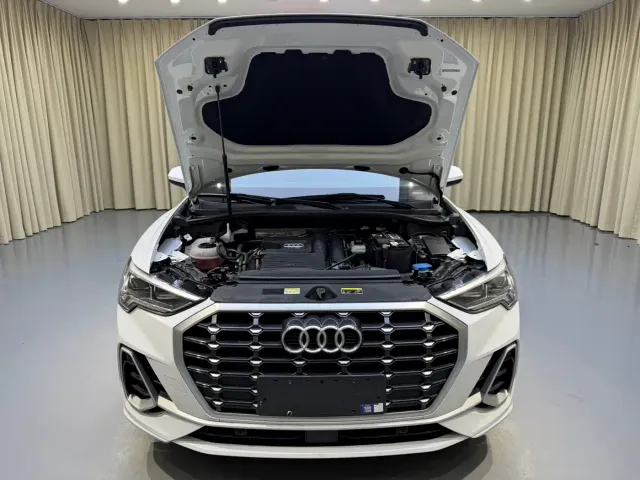 Audi Q3 — Фото автомобиля 16
