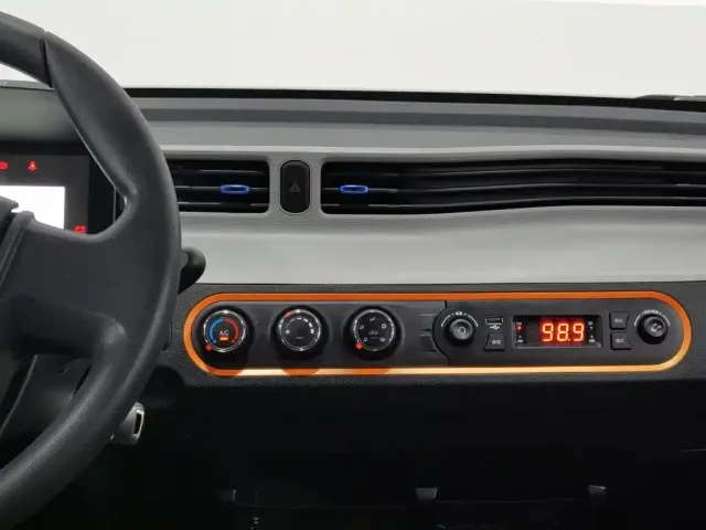 Wuling Hongguang Mini EV — Фото автомобиля 12