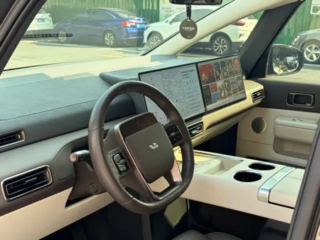Li Auto MEGA — Фото автомобиля 6
