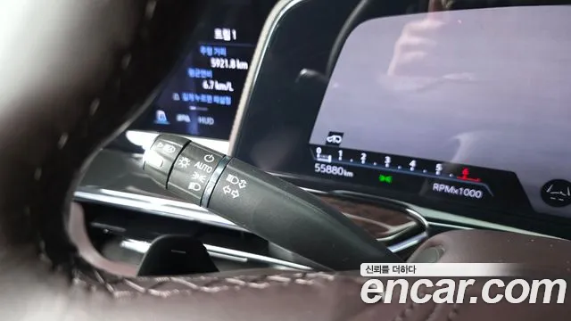 Cadillac Escalade Generation 5 — Фото автомобиля 30