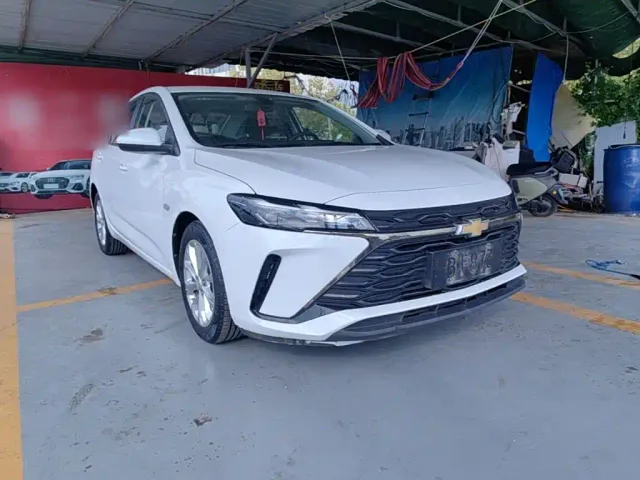 Chevrolet Monza 2023 1.5L DCT Enjoyment Edition — Фото автомобиля 3