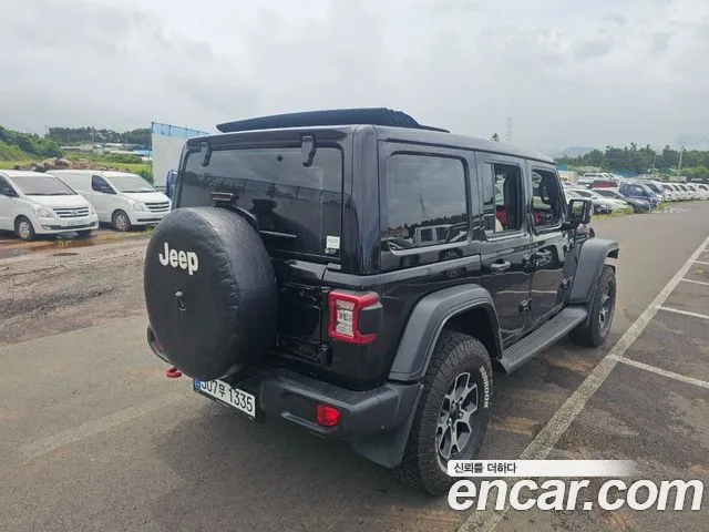 Jeep Wrangler — Фото автомобиля 2