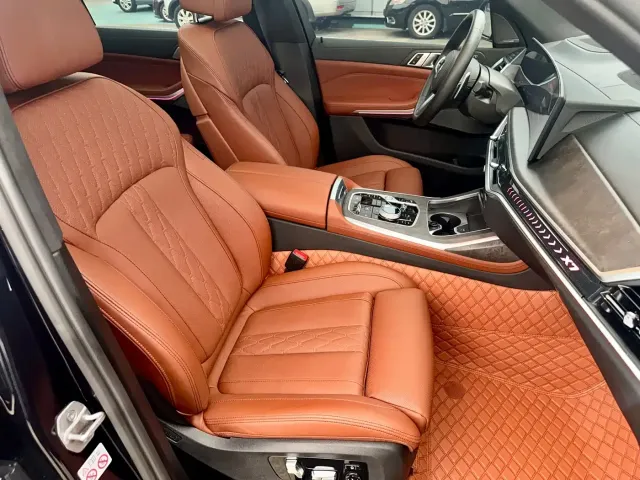 BMW X7 — Фото автомобиля 15