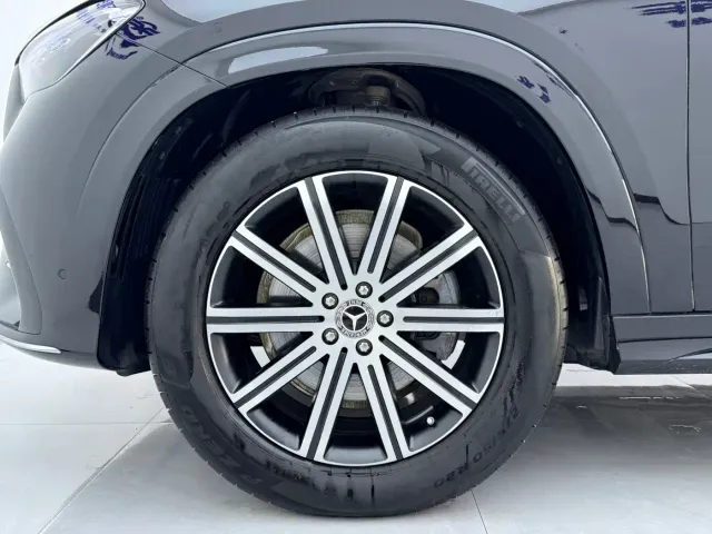 Mercedes-Benz GLE-Class — Фото автомобиля 10