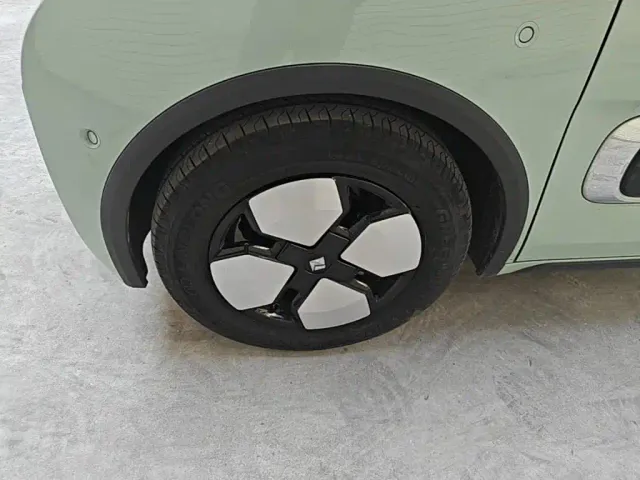 Baojun KiWi EV — Фото автомобиля 22