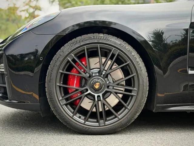 Porsche Panamera — Фото автомобиля 23