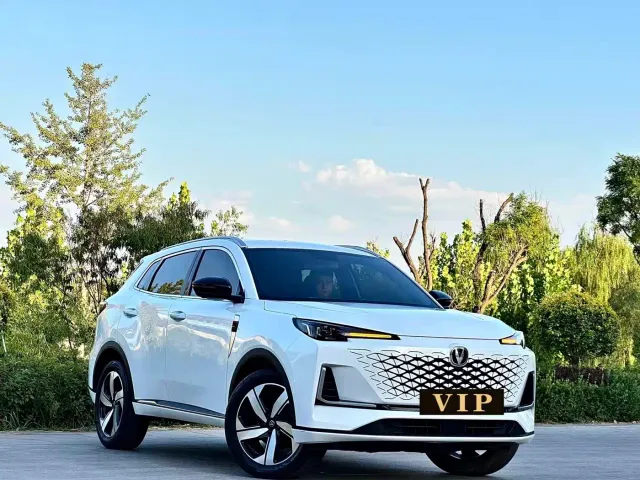 Changan CS55 Plus — Фото автомобиля 3