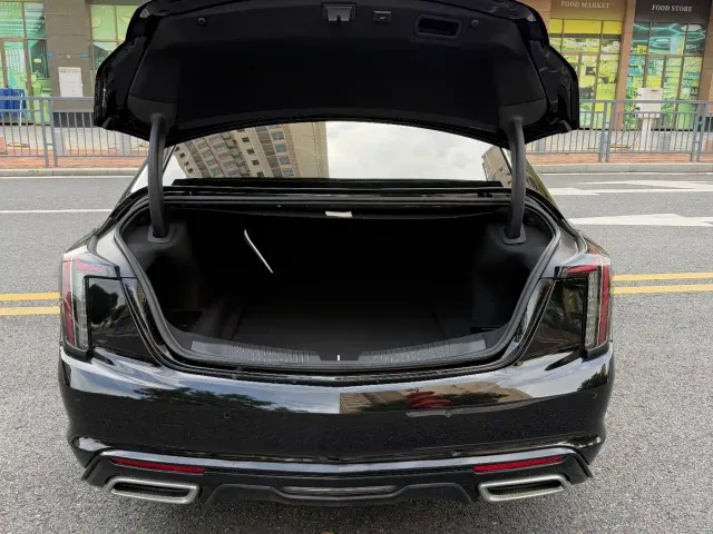 Cadillac CT5 — Фото автомобиля 11